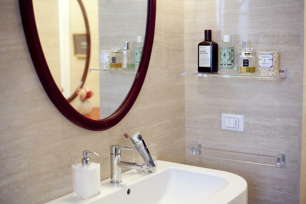 Il Garofano Rosa Apartment เวโรนา ภายนอก รูปภาพ