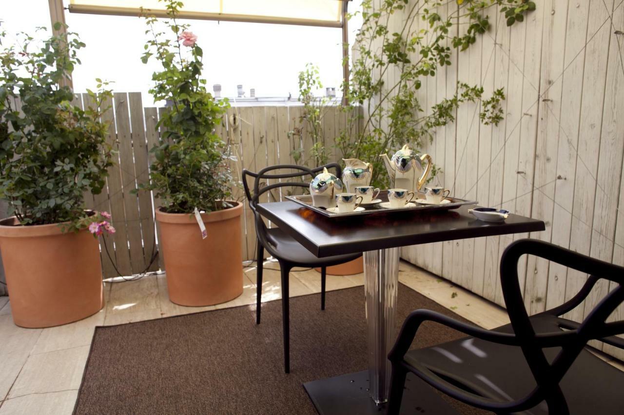 Il Garofano Rosa Apartment เวโรนา ภายนอก รูปภาพ