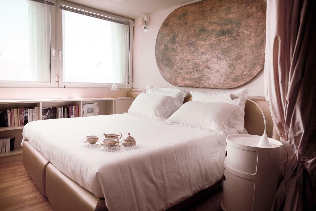 Il Garofano Rosa Apartment เวโรนา ภายนอก รูปภาพ
