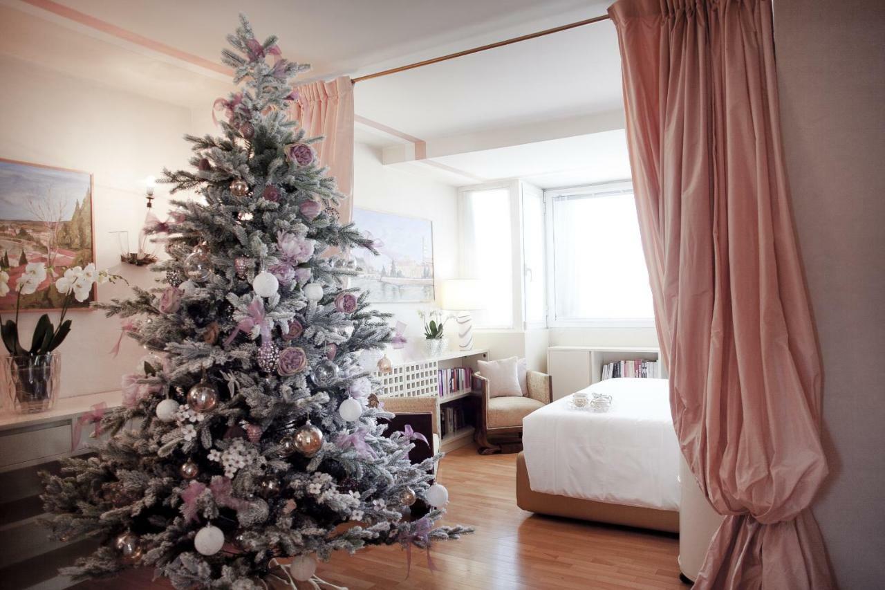 Il Garofano Rosa Apartment เวโรนา ภายนอก รูปภาพ